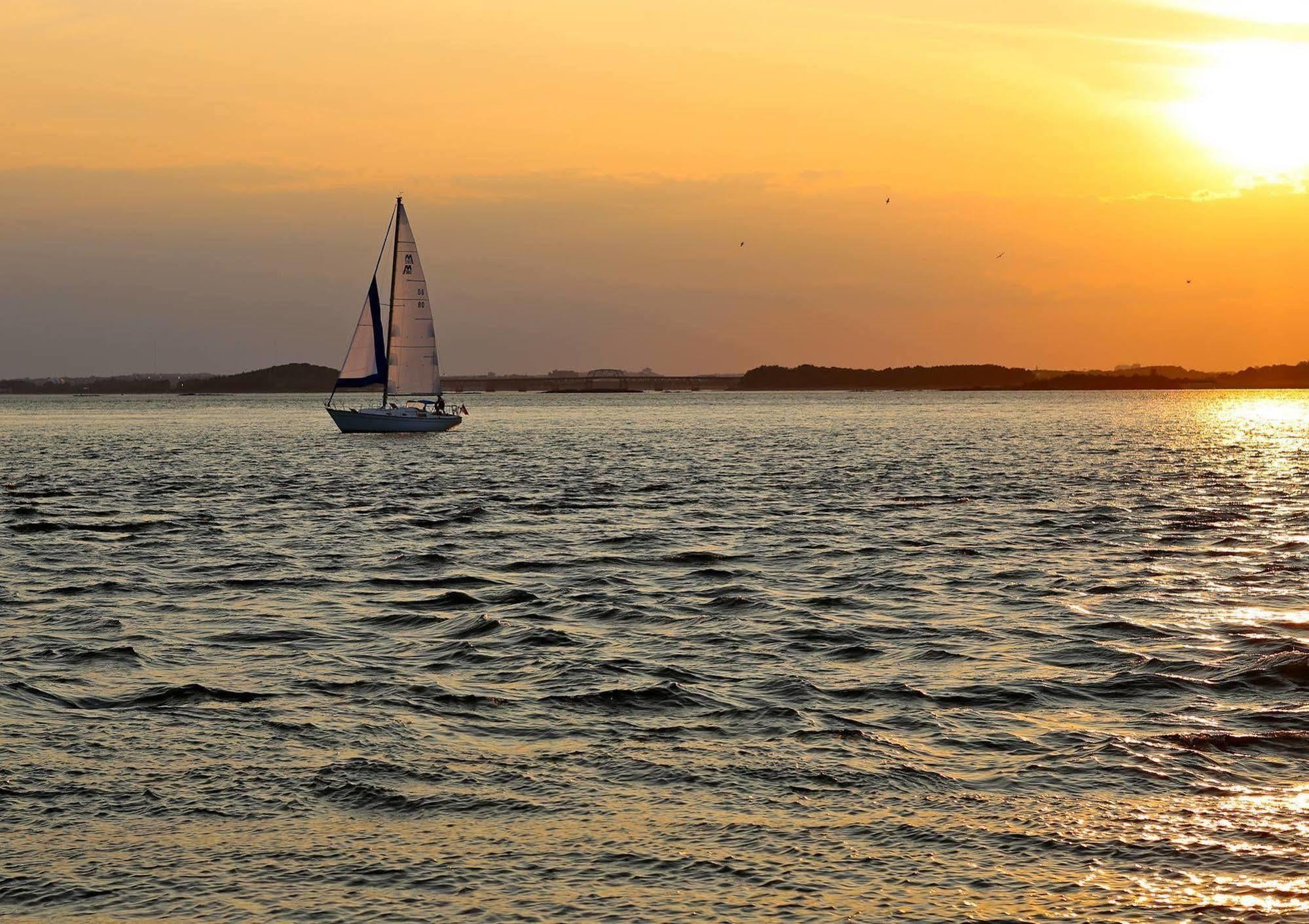 Josephine'S On The Bay Bed And Breakfast ハル エクステリア 写真